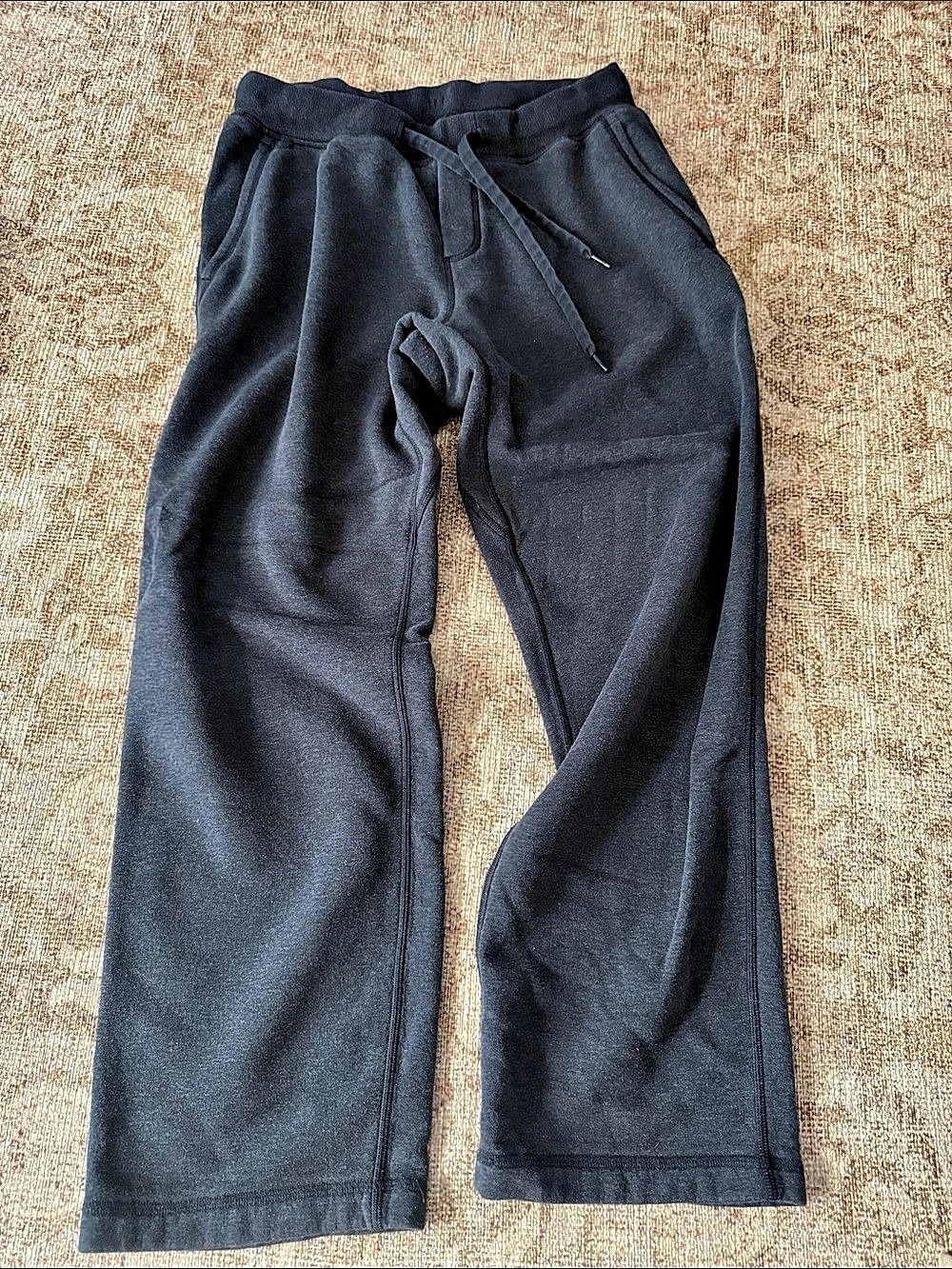 Vintage Lululemon Men’s Sweatpants L